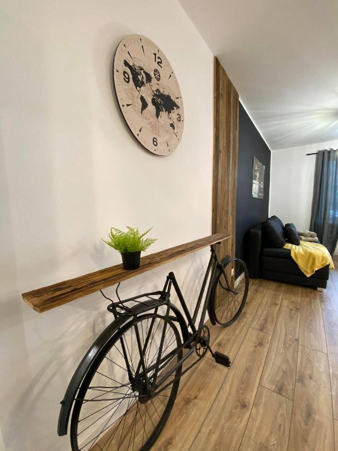 Niron Apartamenty Plac Konstytucji 皮拉 外观 照片